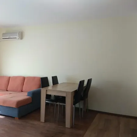 Private In Faith - Apartment *